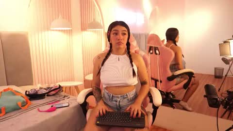 samaraa_collinss online show from 11-10-25, 01:54