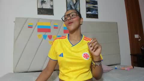 samaraa_smith1 online show from 07-07-26, 12:20