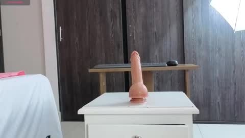 Snapshot of samarha_xue chatting on 03-16-26, 11:36 Sara online show from 03-16-26, 11:36