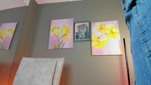 Samarha Gomez online show from 11-24-25, 09:36