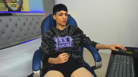 Sam online show from 02-10-26, 03:49