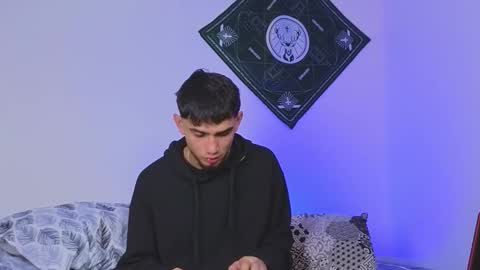 Snapshot of samevansx chatting on 10-21-25, 03:24 samevansx online show from 10-21-25, 03:24