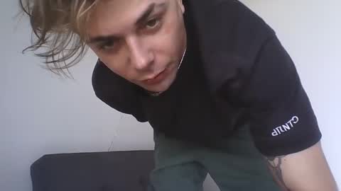 Snapshot of samgorgeous chatting on 02-09-26, 02:59 Fansly - Top4fans online show from 02-09-26, 02:59