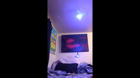 samiikayy online show from 10-20-25, 03:40