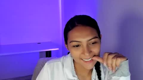 Snapshot of samikiuler_s chatting on 05-05-26, 06:27 Sami online show from 05-05-26, 06:27