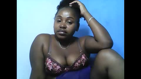 Snapshot of samirah_69 chatting on 05-06-26, 08:36 samirah_69 online show from 05-06-26, 08:36