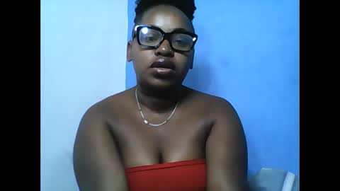 Snapshot of samirah_69 chatting on 05-08-26, 10:53 samirah_69 online show from 05-08-26, 10:53