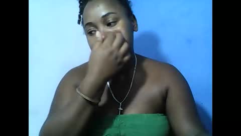 Snapshot of samirah_69 chatting on 05-10-26, 03:28 samirah_69 online show from 05-10-26, 03:28