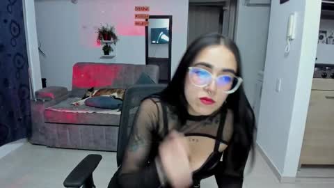 SARA online show from 11-10-25, 10:53