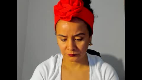 Snapshot of samm_hoti chatting on 10-19-25, 08:20 sam online show from 10-19-25, 08:20