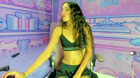 Snapshot of sammanta_18 chatting on 12-24-24, 07:17 Samantha online show from 12-24-24, 07:17