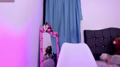 Samantha online show from 05-13-26, 03:59