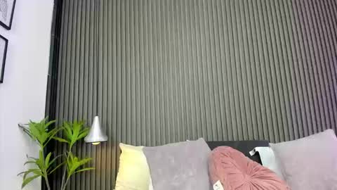 Axel online show from 09-15-25, 08:42