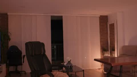 Snapshot of sammylaszlow chatting on 05-02-26, 01:32 Sammy online show from 05-02-26, 01:32