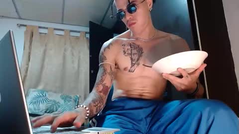 sammy model independiente online show from 03-26-26, 12:28