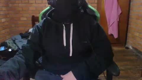 Snapshot of samsfeett chatting on 09-23-25, 07:11 Sam online show from 09-23-25, 07:11