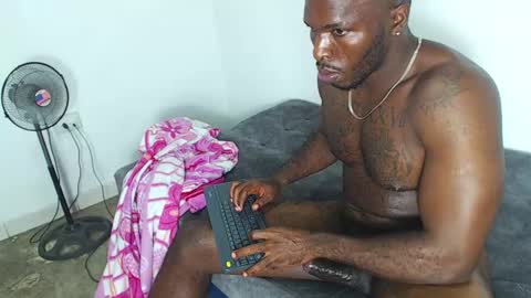 Snapshot of samsondauda chatting on 01-15-25, 08:09 samson dauda online show from 01-15-25, 08:09