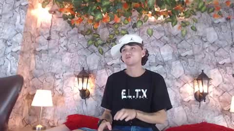 samueel_hilton online show from 12-13-24, 04:11