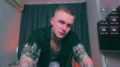 Snapshot of samuel_andrew chatting on 02-22-25, 01:55 Samuel online show from 02-22-25, 01:55