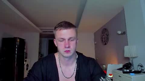 Snapshot of samuel_andrew chatting on 06-21-26, 02:14 Samuel online show from 06-21-26, 02:14