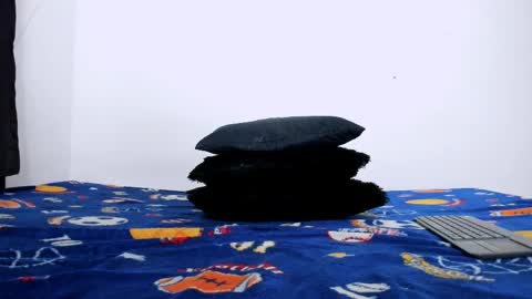   online show from 05-20-26, 01:23