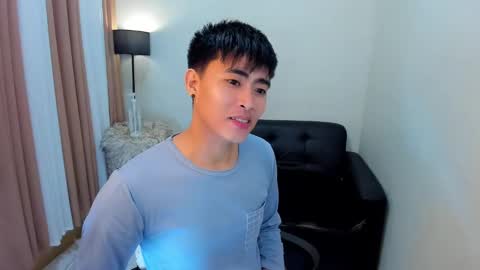 Snapshot of samuelangelo chatting on 12-18-24, 08:14 Sam online show from 12-18-24, 08:14