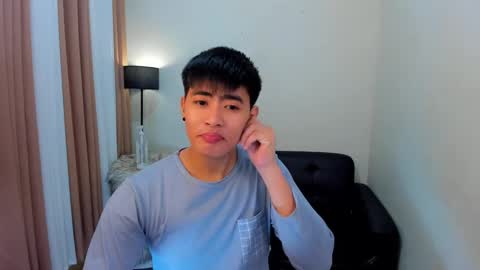 Snapshot of samuelangelo chatting on 12-18-24, 11:19 Sam online show from 12-18-24, 11:19