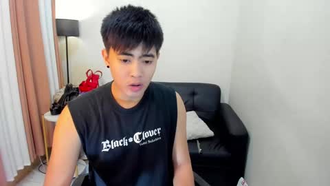 Snapshot of samuelangelo chatting on 12-25-24, 06:30 Sam online show from 12-25-24, 06:30