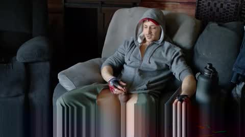 Snapshot of samueldixky chatting on 03-28-26, 01:43 samueldixky online show from 03-28-26, 01:43