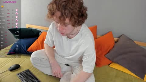 Snapshot of samuelmillerr chatting on 12-05-24, 01:28 samuelmillerr online show from 12-05-24, 01:28