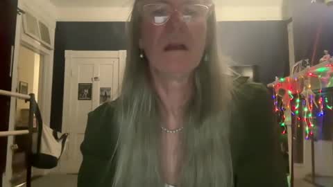 Samuel or Samantha online show from 01-20-25, 11:10