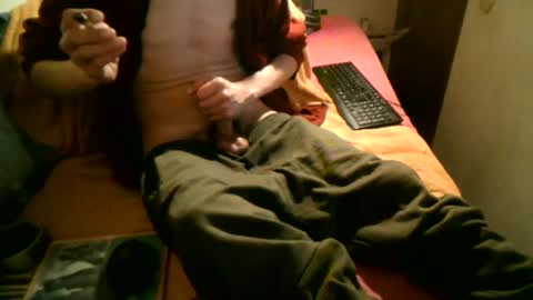 Snapshot of samueltal chatting on 12-17-24, 11:16 samueltal online show from 12-17-24, 11:16