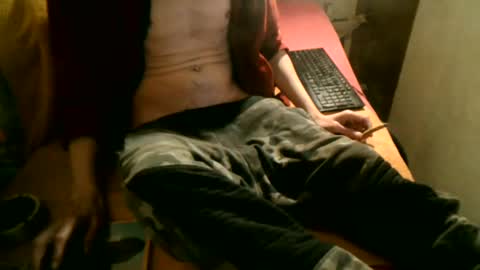 Snapshot of samueltal chatting on 01-01-25, 09:52 samueltal online show from 01-01-25, 09:52