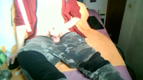 Snapshot of samueltal chatting on 01-10-25, 10:06 samueltal online show from 01-10-25, 10:06