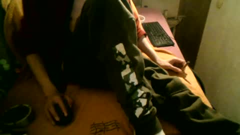 Snapshot of samueltal chatting on 01-12-25, 07:53 samueltal online show from 01-12-25, 07:53