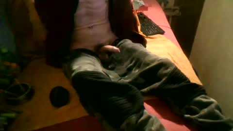 Snapshot of samueltal chatting on 02-22-25, 09:15 samueltal online show from 02-22-25, 09:15