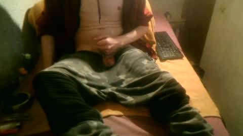 Snapshot of samueltal chatting on 03-11-25, 08:53 samueltal online show from 03-11-25, 08:53