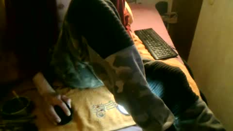 Snapshot of samueltal chatting on 10-12-25, 07:24 samueltal online show from 10-12-25, 07:24