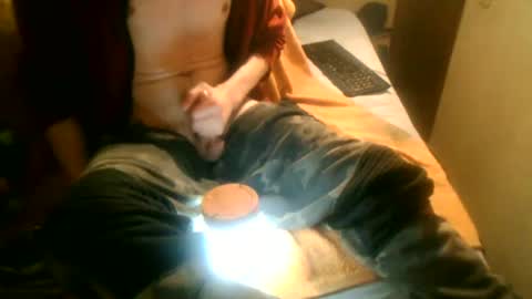 Snapshot of samueltal chatting on 12-13-25, 08:58 samueltal online show from 12-13-25, 08:58