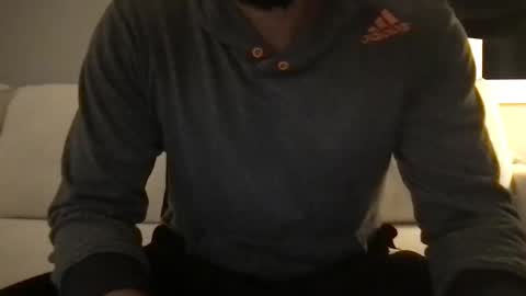 Snapshot of samwise2418 chatting on 11-03-25, 04:36 Sam W dick strip tease online show from 11-03-25, 04:36