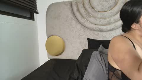 S A M Y  G R E Y  online show from 01-08-26, 03:42