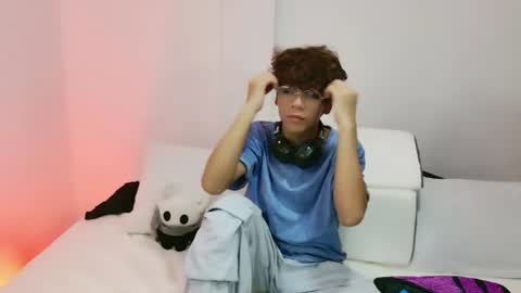 Sammy online show from 07-20-26, 02:59