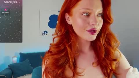 Snapshot of sanda_red chatting on 12-20-24, 06:13 Sanda3 online show from 12-20-24, 06:13