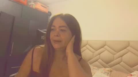Snapshot of sanddi_milff chatting on 07-03-26, 01:56 Sanddi online show from 07-03-26, 01:56