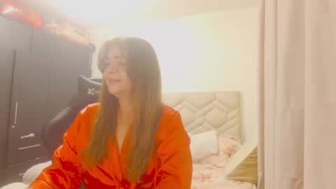 Snapshot of sanddi_milff chatting on 07-12-26, 12:23 Sanddi online show from 07-12-26, 12:23