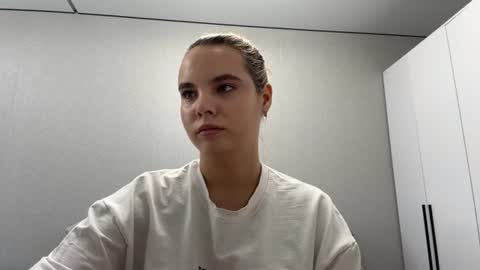 Snapshot of sandeehelmcamp chatting on 07-19-26, 12:42 Anna online show from 07-19-26, 12:42