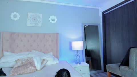 MilaSander online show from 01-08-25, 12:49