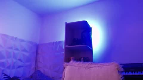 Snapshot of sanders_white chatting on 11-02-25, 11:18 Sanders online show from 11-02-25, 11:18