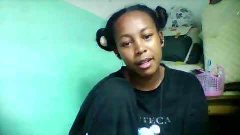 sandra1253099 online show from 10-27-25, 07:18