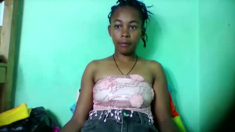 sandra1253099 online show from 03-08-26, 06:39